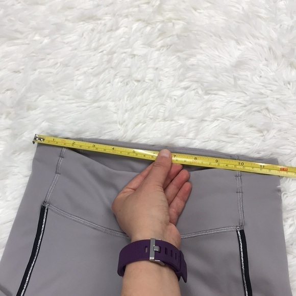 Lululemon Speed Up Tight Metallic 28" Dark Chrome - Picture 8 of 10